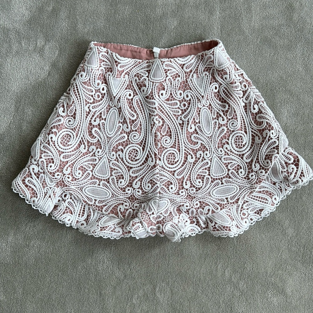 Alexis white lace overlay shorts, size S